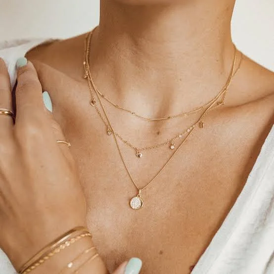 Minimal Party Wear